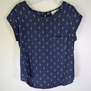 Janet Chung blue anchor keyhole back short sleeve top size M